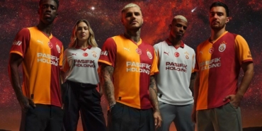 galatasaray-yeni-sezon-formalari-2025-2026-5-yildizli-yeni-formada-233212-detayi-nedir-Px731ZJA.jpg