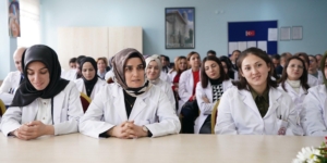 il-disi-mazetere-bagli-yer-degistirme-2-basvuru-ekrani-ogretmenlerin-iller-arasi-mazerete-IVmGS5Y2.jpg