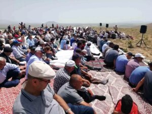karapinarda-yagmur-duasi-cLqd94J3.jpg