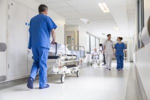 klinik-takviye-elemani-nedir-ne-is-yapar-saglik-bakanligi-242-klinik-destek-elemani-aliyor-WImmYsdk.jpg