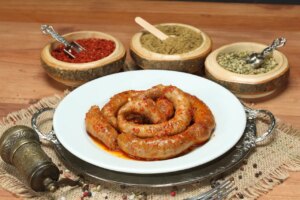 anadolu-mutfaginin-geleneksel-lezzeti-masterchef-mumbar-dolmasi-tarifi-sOidJH1S.jpg
