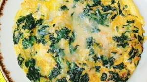 gune-enerjik-baslamak-icin-saglikli-lezzet-ispanakli-omlet-tarifi-4cpHKydC.jpg