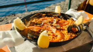 ispanyanin-lezzet-simgesi-paella-tarifi-rCXciSBb.jpg