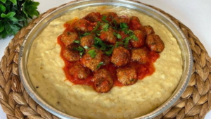 osmanli-mutfagindan-sofralara-gelen-lezzet-begendili-kofte-tarifi-C2tFVAb2.jpg