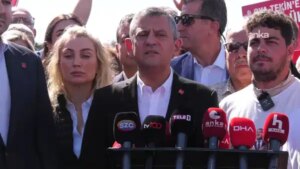 ozgurluk-yuruyusu-40-gun-sonra-silivride-tamamlandi-ozgur-ozelden-erdogana-sert-sozler-akin-akin-hVFLlCKw.jpg