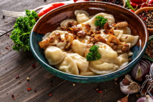 polonya-mutfaginin-essiz-lezzeti-masterchef-pierogi-z-kapust-tarifi-1jalFyg2.jpg