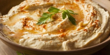saglikli-atistirmalik-evde-humus-tarifi-XxCRZCVN.jpg
