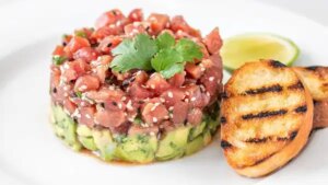 seflerin-gozde-lezzeti-masterchef-tuna-tartare-tarifi-G5WlZiSe.jpg