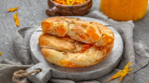 sonbahar-ve-kis-sofralarinin-favorisi-masterchef-balkabakli-borek-tarifi-qKv9X5iD.jpg